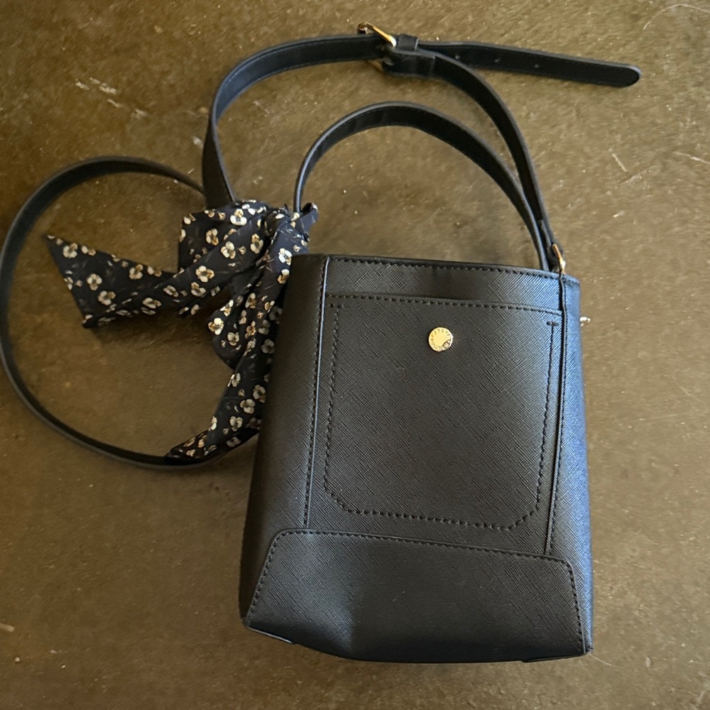 Small Black Steve Madden Women's Bucket Bag
